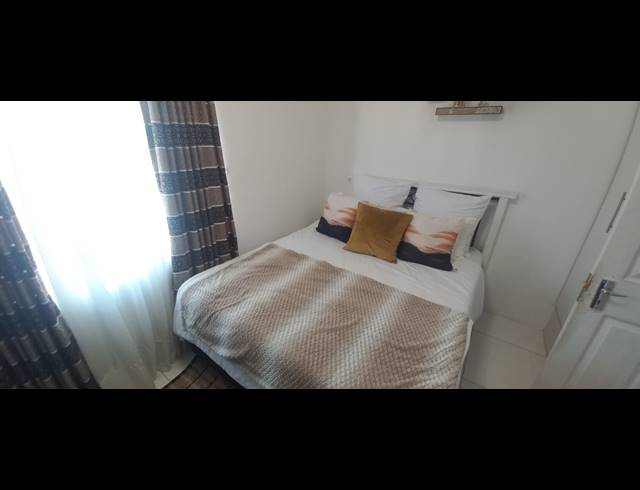 3 BEDROOM FREEHOLD FOR SALE IN MONTFORD